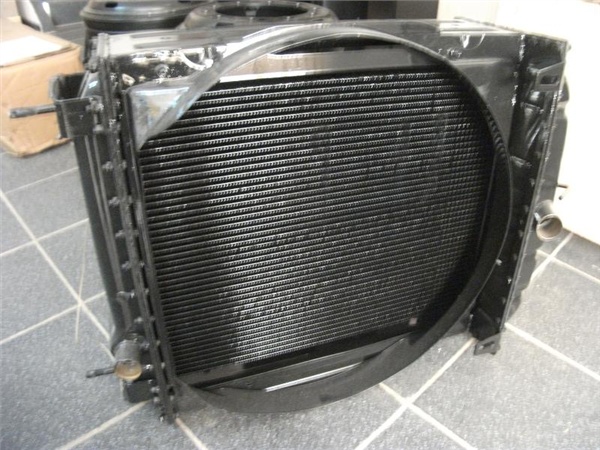 Радиатор водяной ЮМЗ-6Л/6М с двиг.Д-65Н,Д-65,Д-65 М 45-1301.006