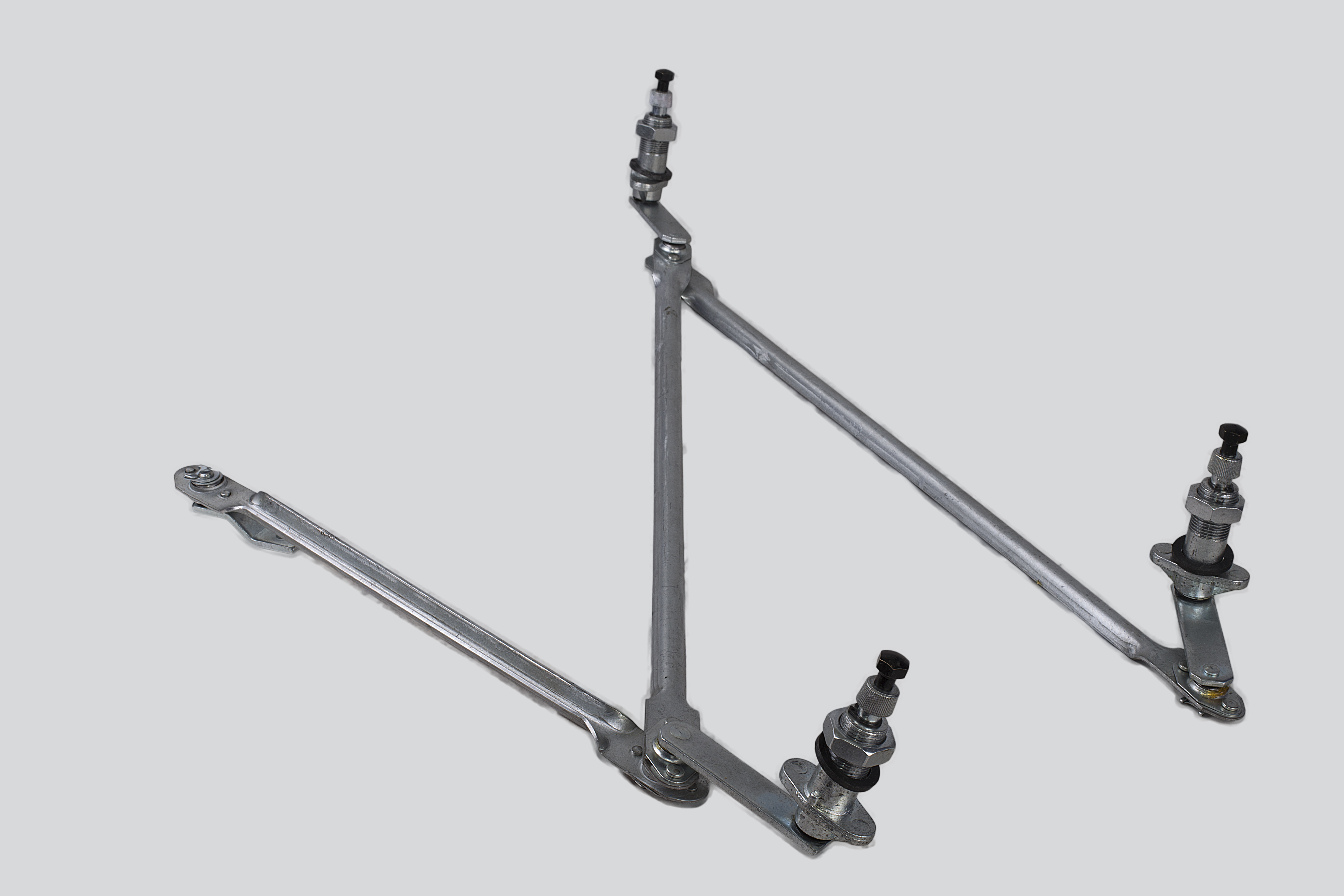 64221-5205500-010 трапеция стеклоочистителя. трапеция стеклоочистителя маз 5336. трапеция стеклоочистителя маз 5340а5. трапеция стеклоочистителя маз 6303. трапеция маз 4370.